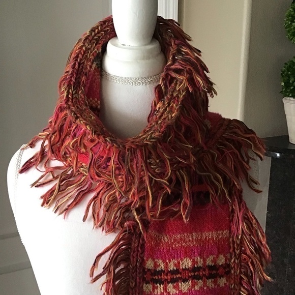 Steve Madden Long Knit Fringed Neck Scarf Muffler Acrylic Boho Pink Red Multi - Picture 10 of 16